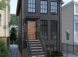 1924 W Henderson St, Chicago, IL 60657