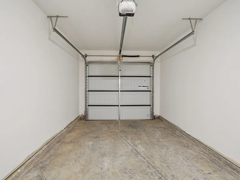 Legends Townhomes — Photo 16