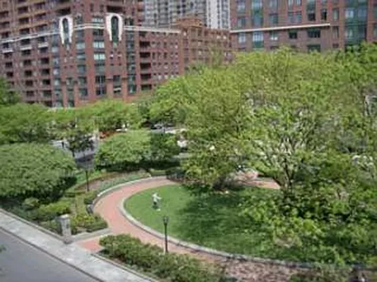 Rented by Avenue Real Estate | media 15