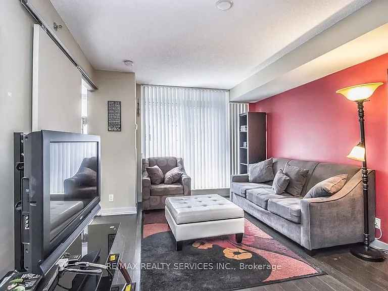 21 Nelson St #226 — Photo 11