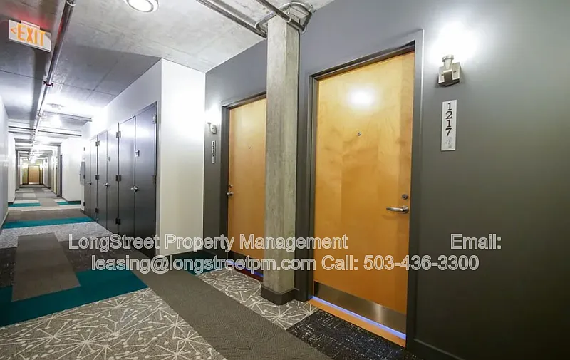 Studio, 1.0 bath, 718 sqft, $1,595 — Photo 4