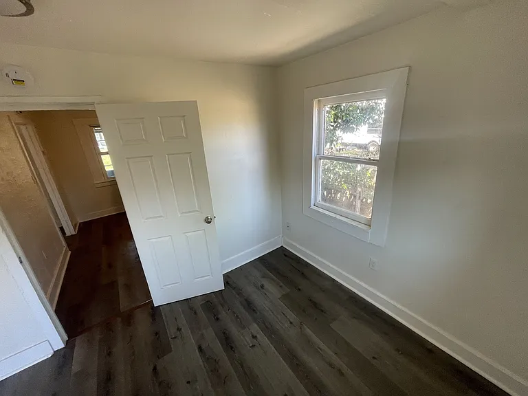 457 Emerson Ave — Photo 8
