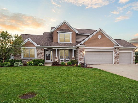 2nd image of 69312 Woodridge Ct