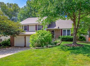 13940 S Raintree Dr, Olathe, KS 66062