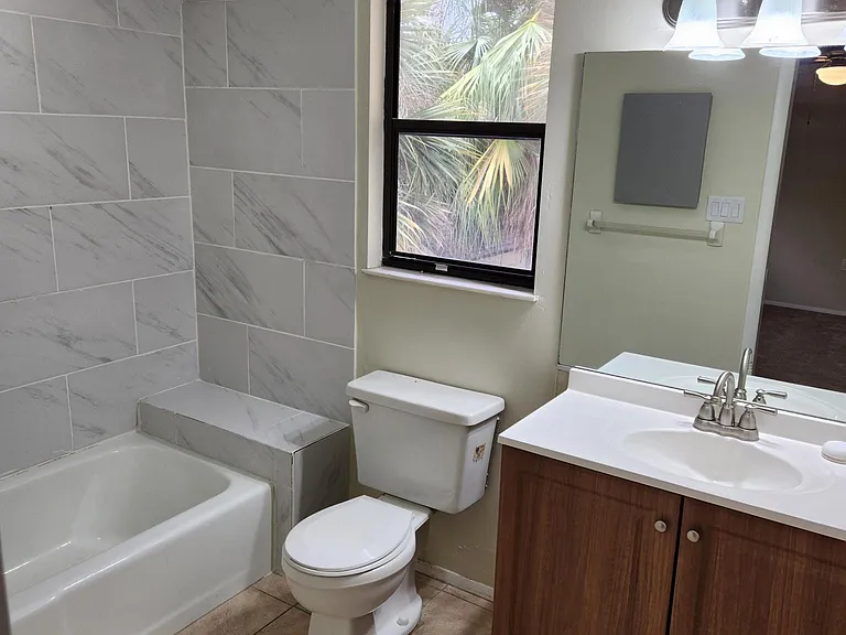 3RD BATHROOM 2ND FLOOR