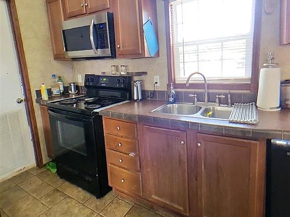 4th image of 3404 County Road 1056