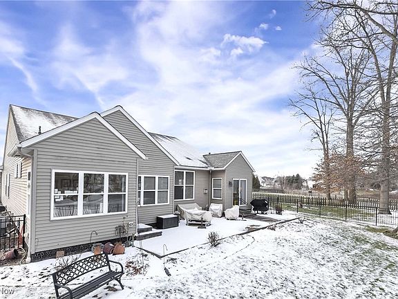2nd image of 31888 Pondside Dr