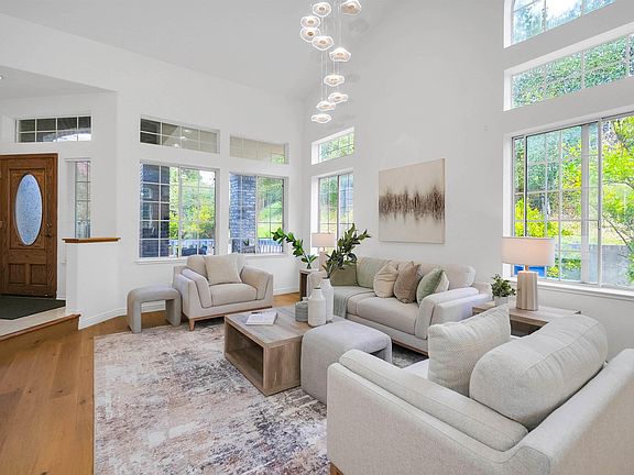 5th image of 4080 Woodstock Rd