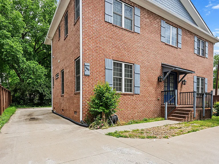 1000B Woodmont Blvd — Photo 20