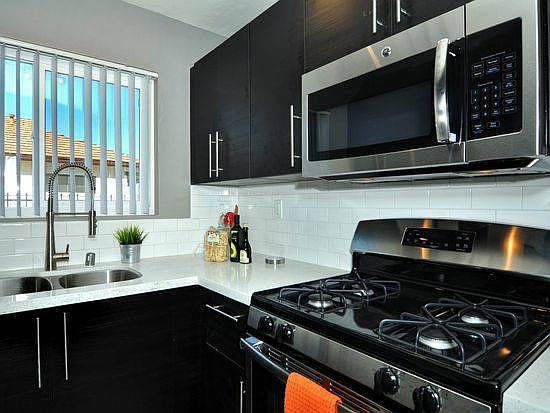 2nd image of 4424 51st St #5