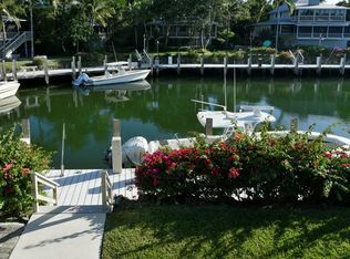 18 S Island Dr, Key Largo, FL 33037