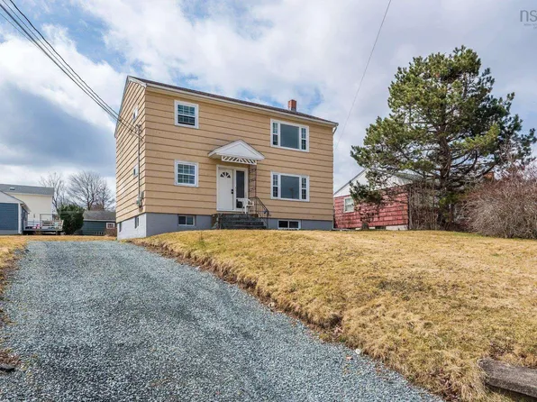 50 Raymond St, Dartmouth, NS B2X 1B9