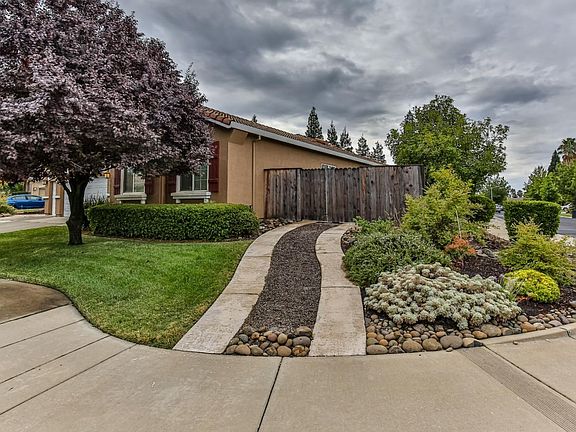 3rd image of 200 Kinloch Ct