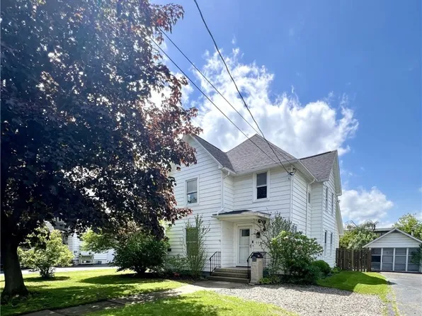 808 Center St, Horseheads, NY 14845