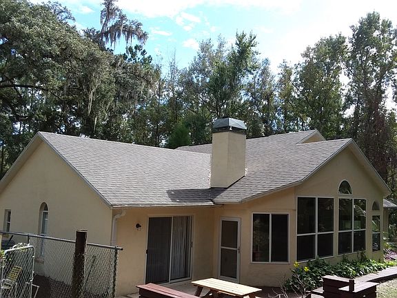 Brand new roof added Oct 18.