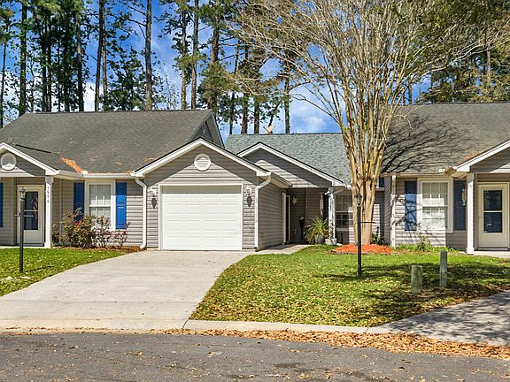 3rd image of 7975 Vermont Rd