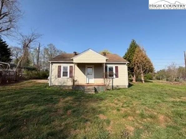 123 Stonewood Road, Elkin, NC 28621