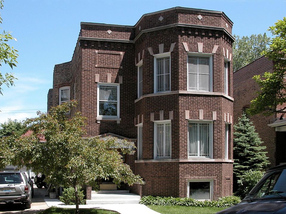 1st image of 3811 N Lawndale Ave Floor 2