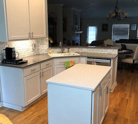 4th image of 903 Wayside Dr
