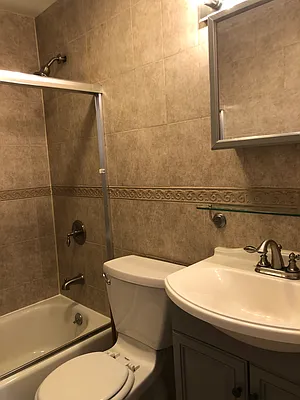 Rented by R New York | media 25