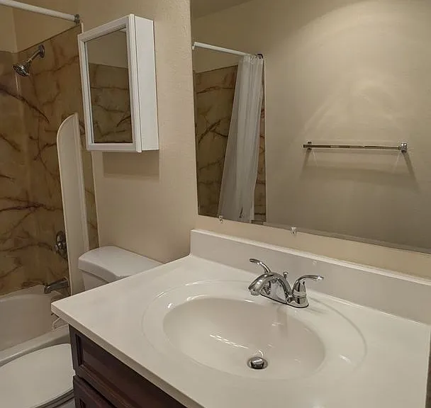 Chelsea Manor Apartments — Photo 61