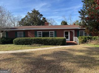 465 Cedar St, Metter, GA 30439