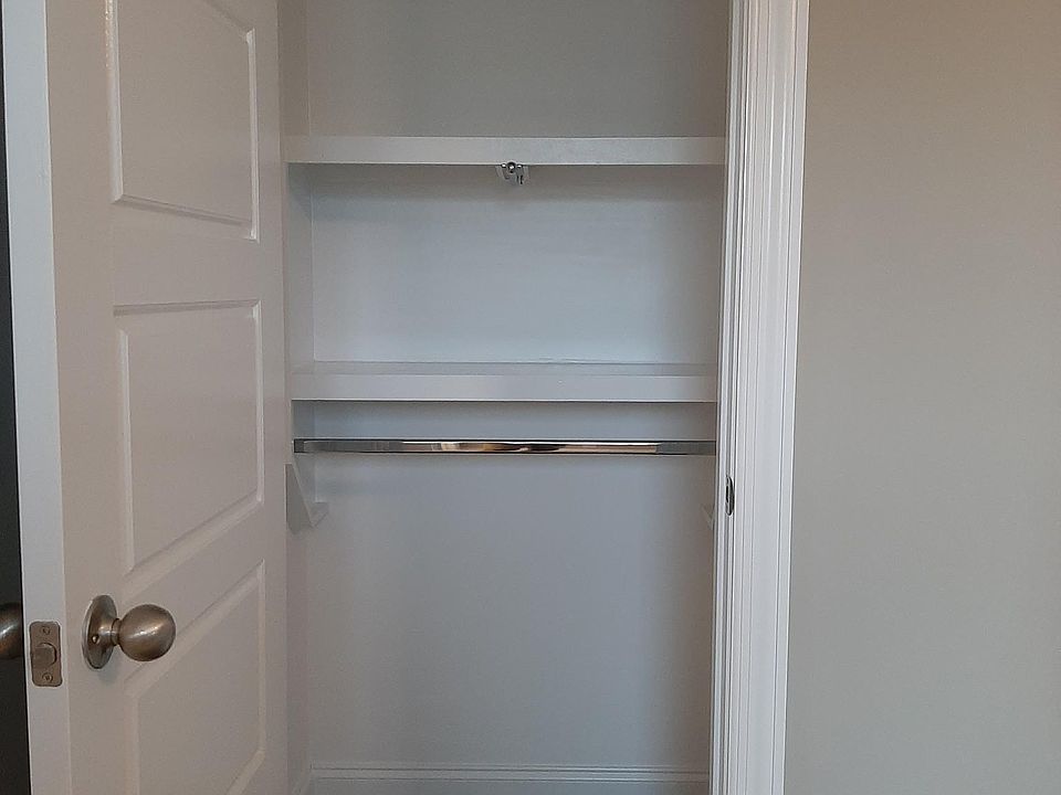 1st image of 555 Gresham Ln #5B