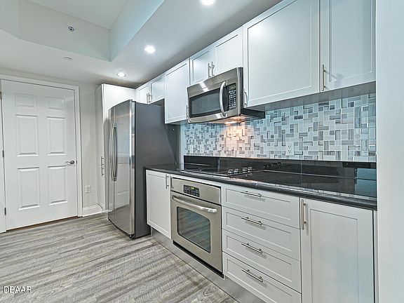 4th image of 241 Riverside Dr Unit 2107