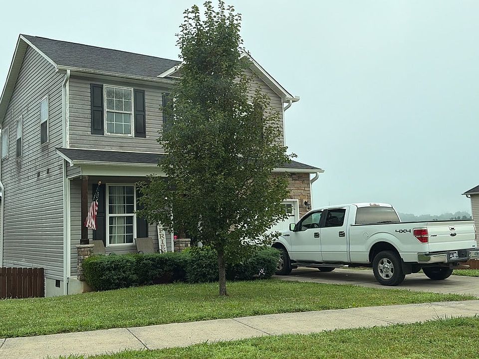 2nd image of 1220 Hammett Rd