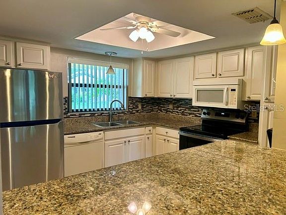 5th image of 2529 OAKLEAF LANE #30C