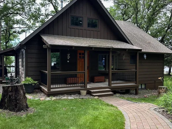 221 Pleasant Ave, Balsam Lake, WI 54810