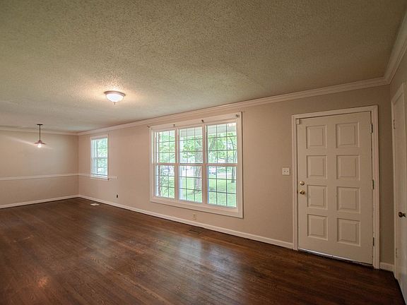 2nd image of 146 Allenwood Dr