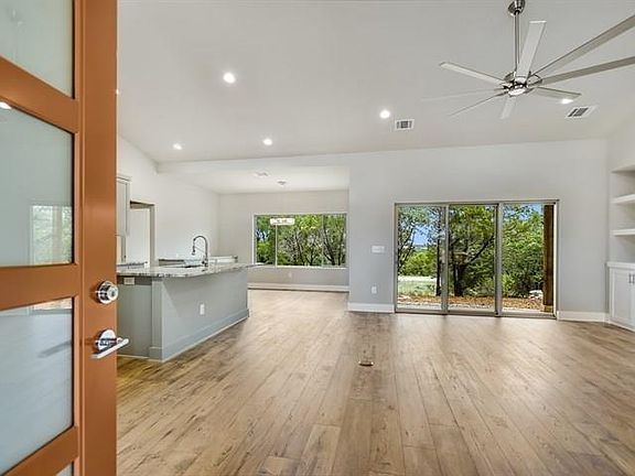4th image of 8705 Bluesky Ln