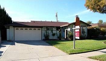 1st image of 46545 Bradley Ct