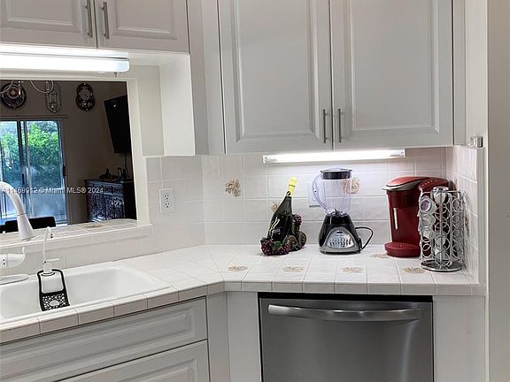 5th image of 9923 Malvern Dr