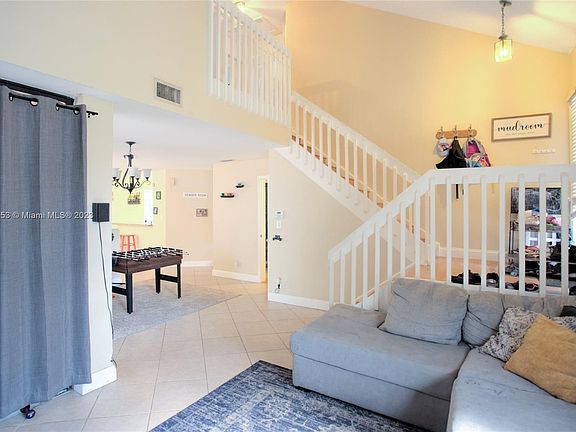 4th image of 10657 NW 16th Ct