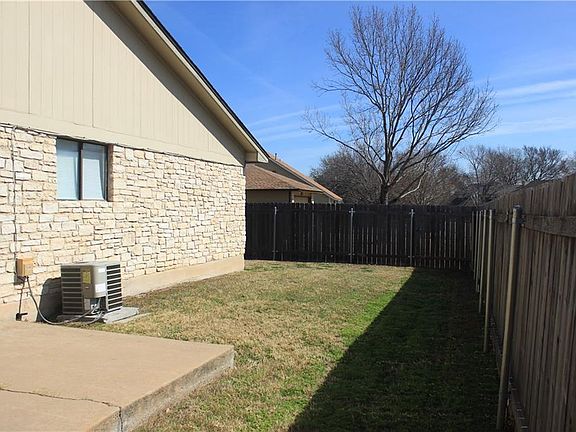 2nd image of 12809 Hymeadow Dr