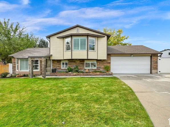6514 S Fernbrook Dr, Taylorsville, UT 84129