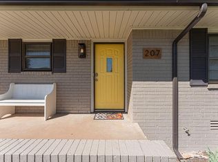 207 Ellis Ln, Elk City, OK 73644