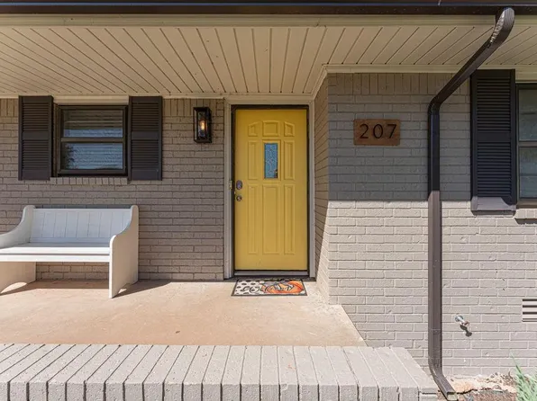 207 Ellis Ln, Elk City, OK 73644