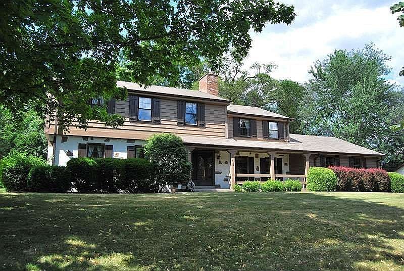 1st image of 12128 W Woodland Ave