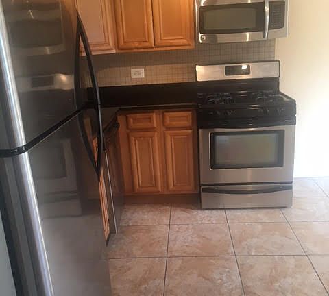 2nd image of 4438 Prescott Ave APT 2A