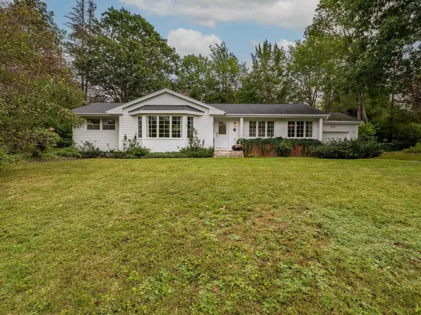 20 Fielding Ave, Kentville, NS B4N 2T5