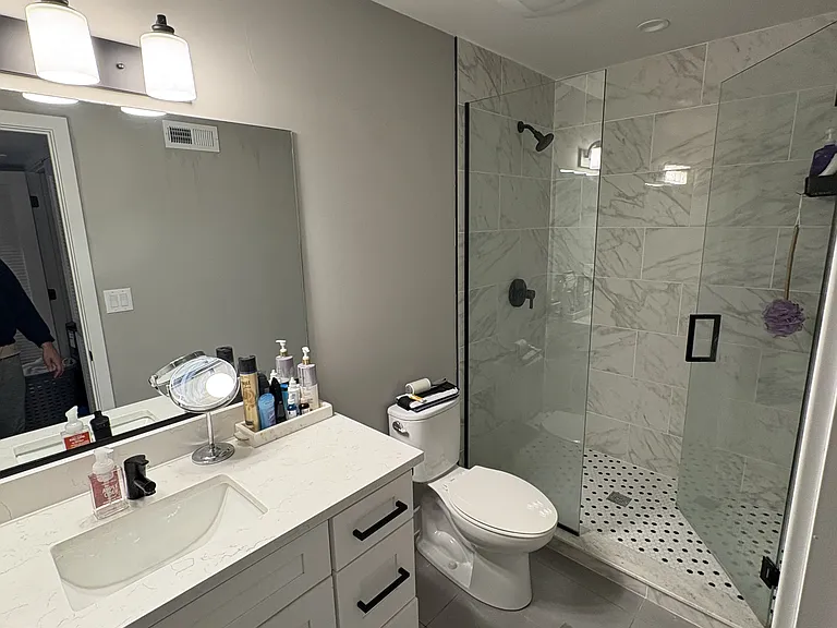 3673 N Elston Ave #2R — Photo 44