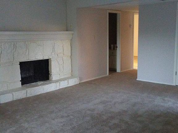 5th image of 4324 E 67th St S #676