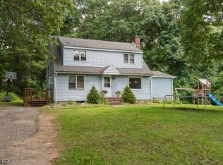 190 Mountain Rd, Flanders, NJ 07836