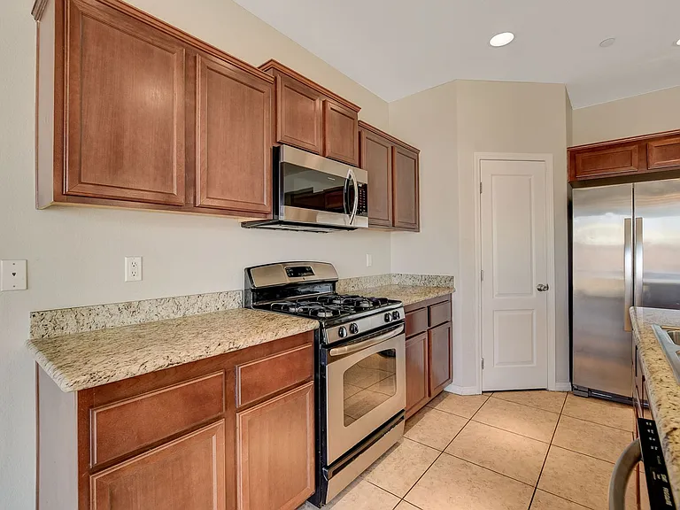 4020 Thomas Patrick Ave — Photo 6