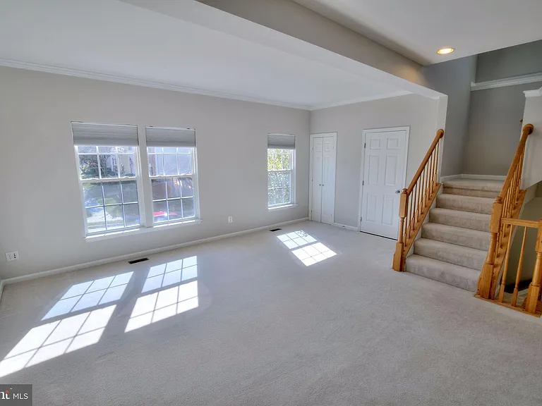 10150 Elgin Way — Photo 8
