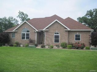 52854 Norwoods Pl, Hannibal, MO 63401