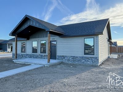 326 Rowland Cir, Garden City, KS, 67846
